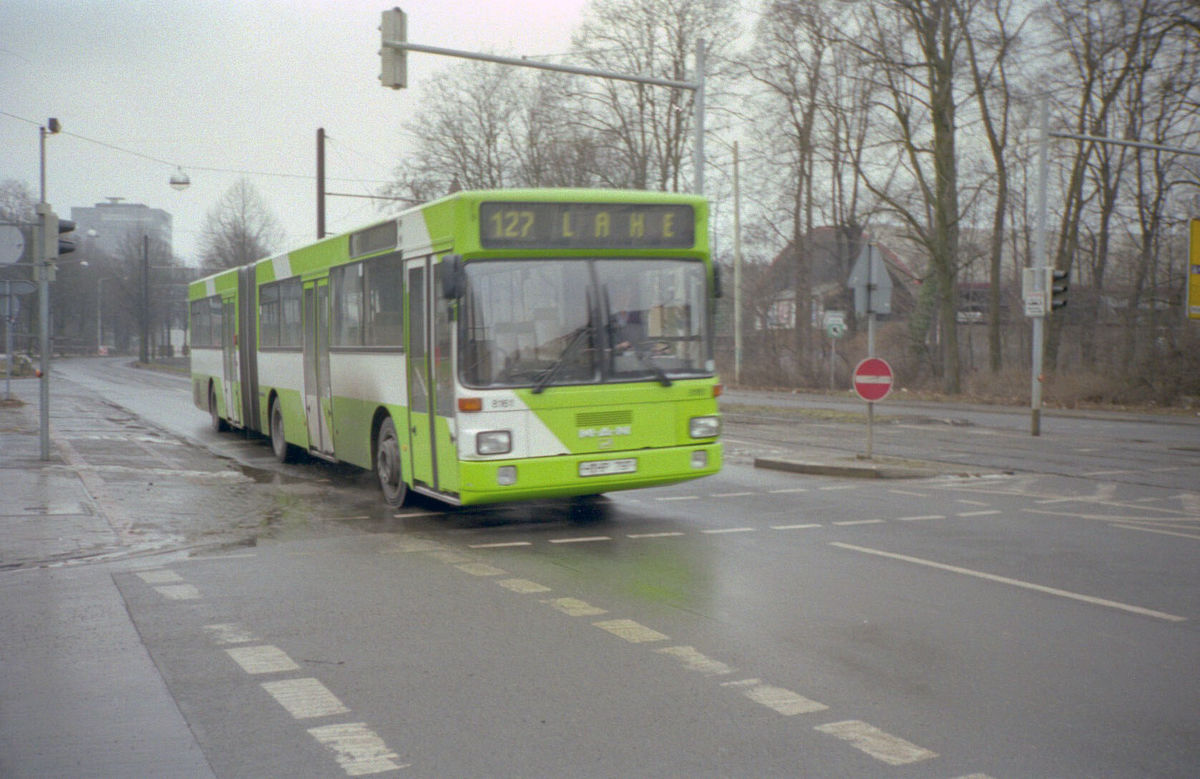 www.hpke.de/busforum/Scan-140830-0034.jpg