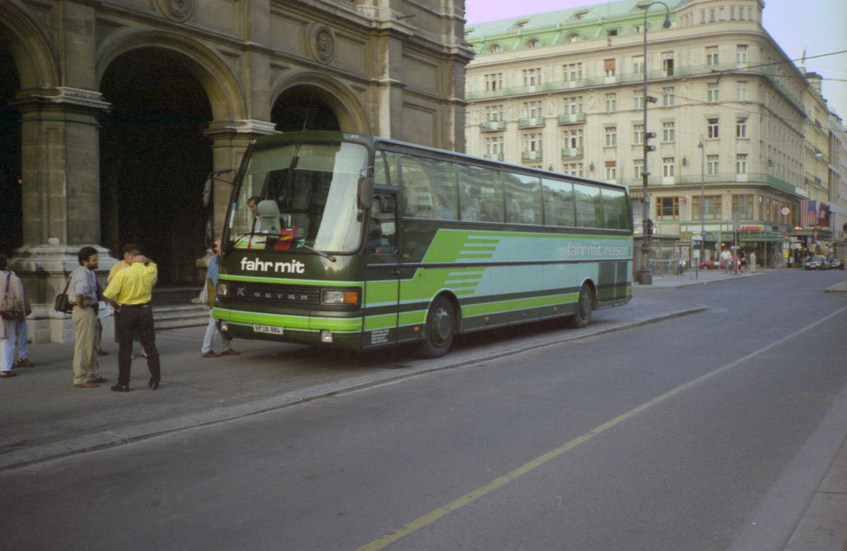 www.hpke.de/busforum/Scan-140902-0048.jpg